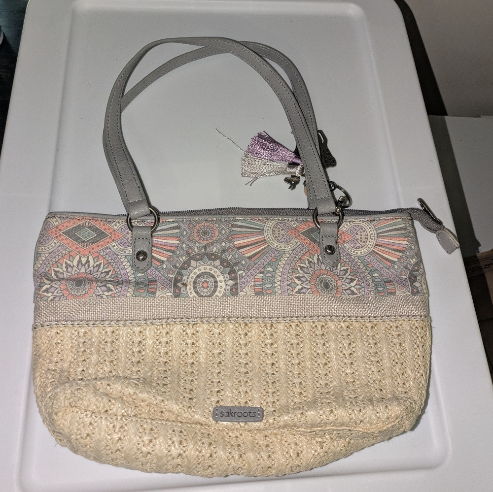 Sakroots Cream and Gray Shoulder Bag with Chic Design